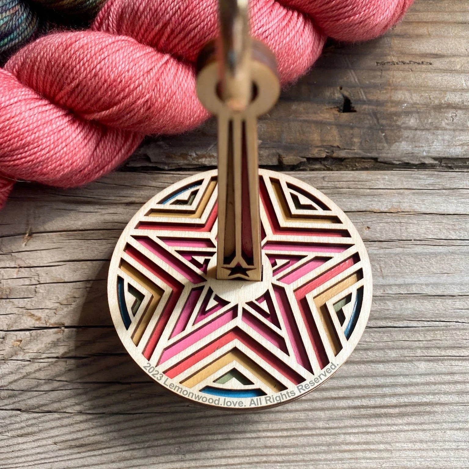 Lemonwood Original Mini Minder - Lemonwood - Rainbow Star - The Little Yarn Store